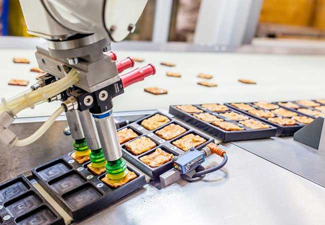 Top 6 ways robotics is changing the food industry in 2020