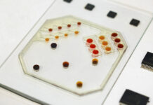 Ferrobots – Miniaturized warehouse robots for microfluidic logistics