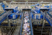 Robots are more effective than humans in the recycling industry recycling