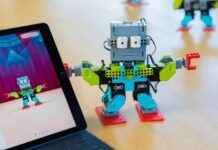 Engineering the software systems for robotics – An overview robot-software