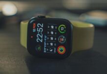 Key components essential for a smartwatch smartwatch