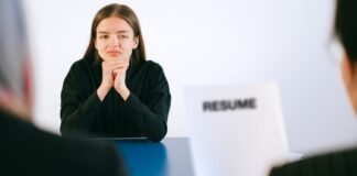 AI singularity or extinction? What the future of work could look like by 2030 Job seekers