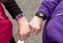 What are the advantages of wearable devices for seniors wearable