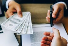 Difference between merchant cash advances and business loans money-loan