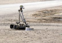 How robots are used to handle explosives robot-army-military